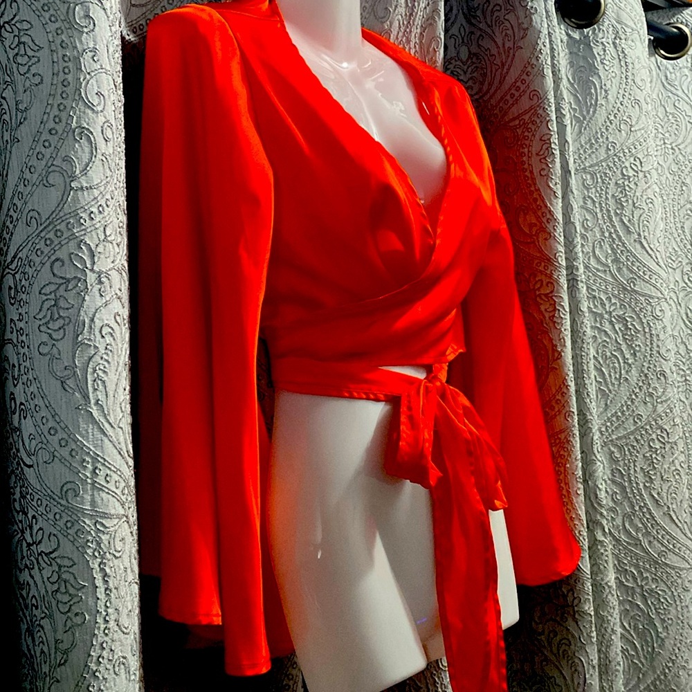 Wrap around blouse, poly/spandex